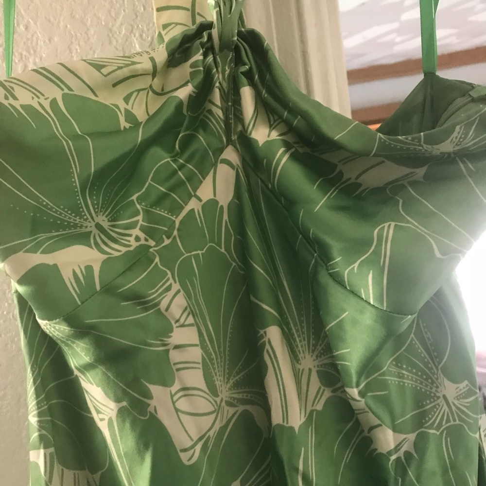 NWOT Banana republic 👗 Silk dress AMAZING feel